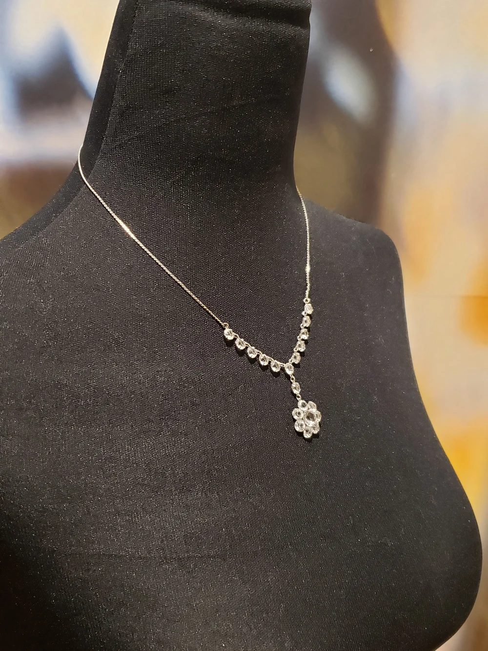 Vintage Sparkling  Floral Crystal Pendant Necklace.